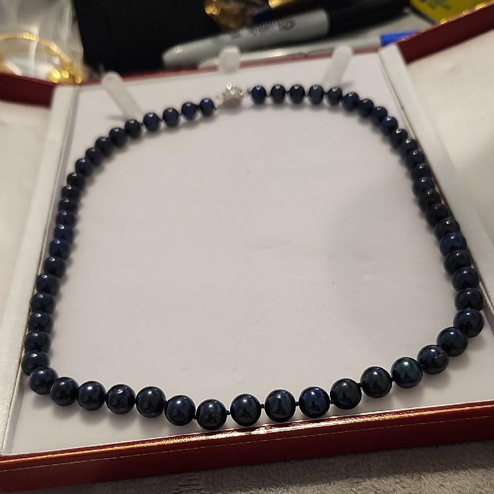 Classic Blàck Pearl Beaded Necklace - Women Jewelry..14/20L Clasp